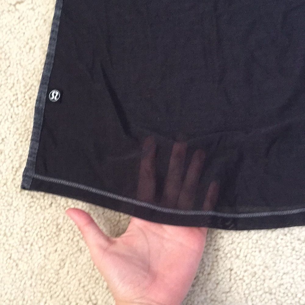 Lululemon T-shirt - Picture 4 of 5